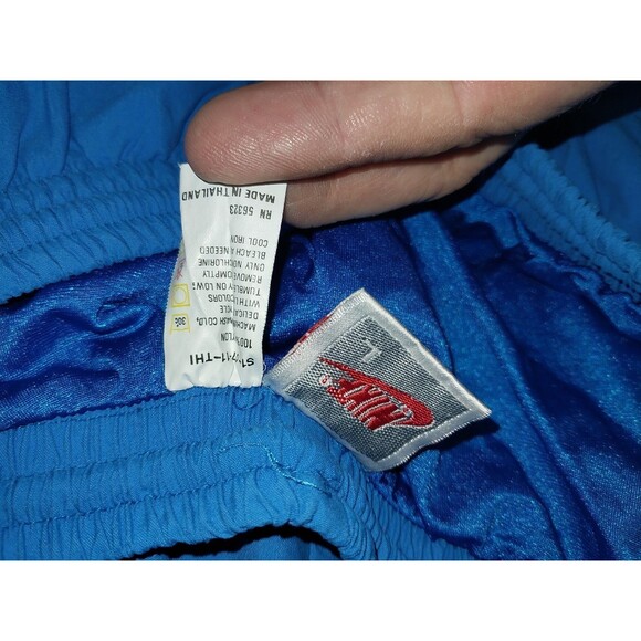 90s NIKE Nylon Track Pants Bottoms Blue Size Large Vintage Zippered Ankles - Picture 5 of 5